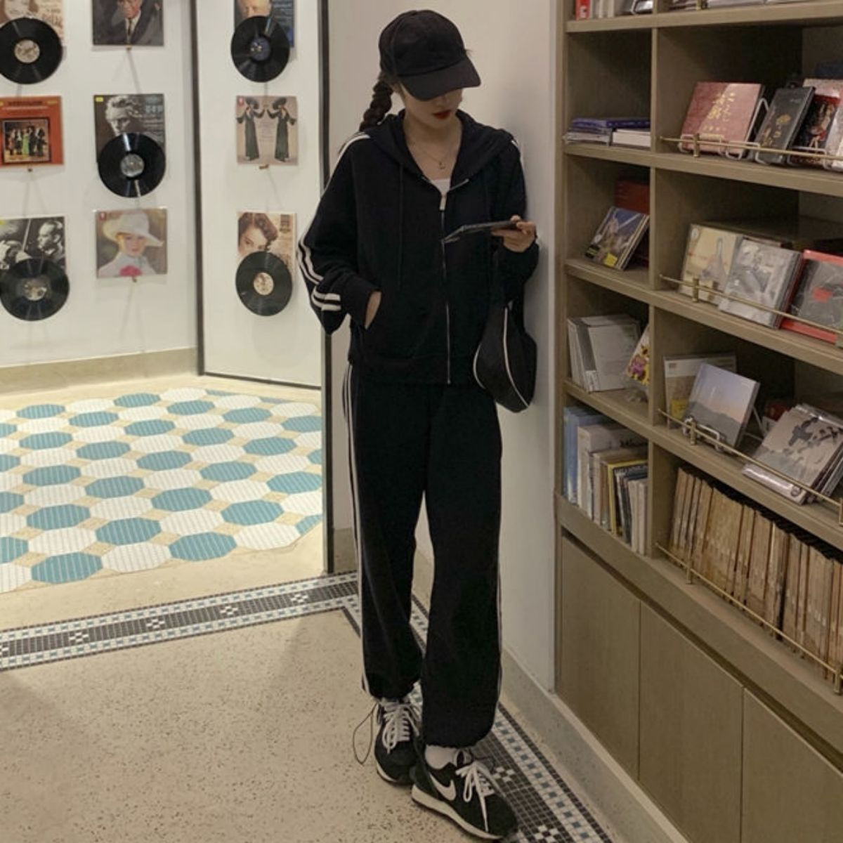 网红宽松版春秋季运动套装时尚休闲韩版显瘦洋气学生跑步服两件套