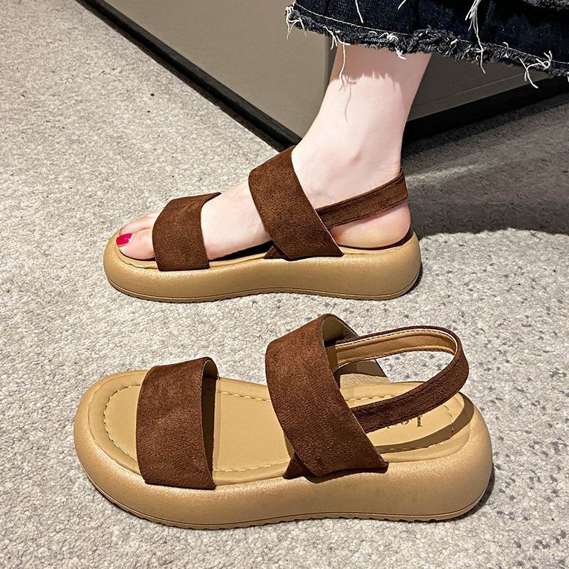 2026 nueva sandalias de verano con suela gruesa y altura de alta calidad de moda para mujeres pequeñas zapatos de playa romanos con dedos descubiertos