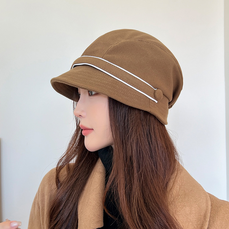 Nicho botón de pila sombrero de mujer otoño nuevo estilo de boina universal sombrero de pescador de borde corto sombrero de cara simple