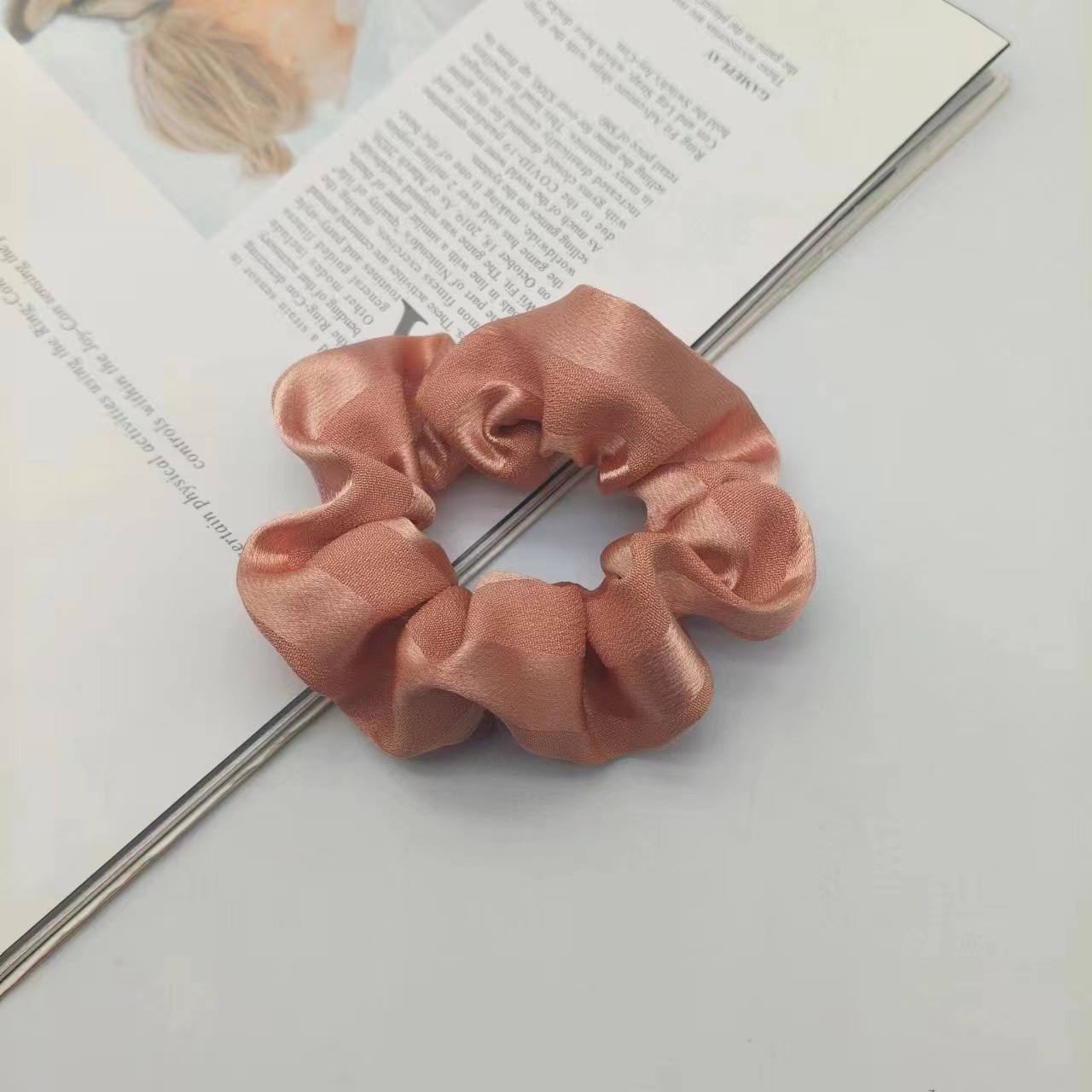 Fascia per capelli in tessuto di salsiccia grassa retrò francese, in tinta unita, con doppi noodles di cristallo, transfrontaliera europea e americana_voghion.com