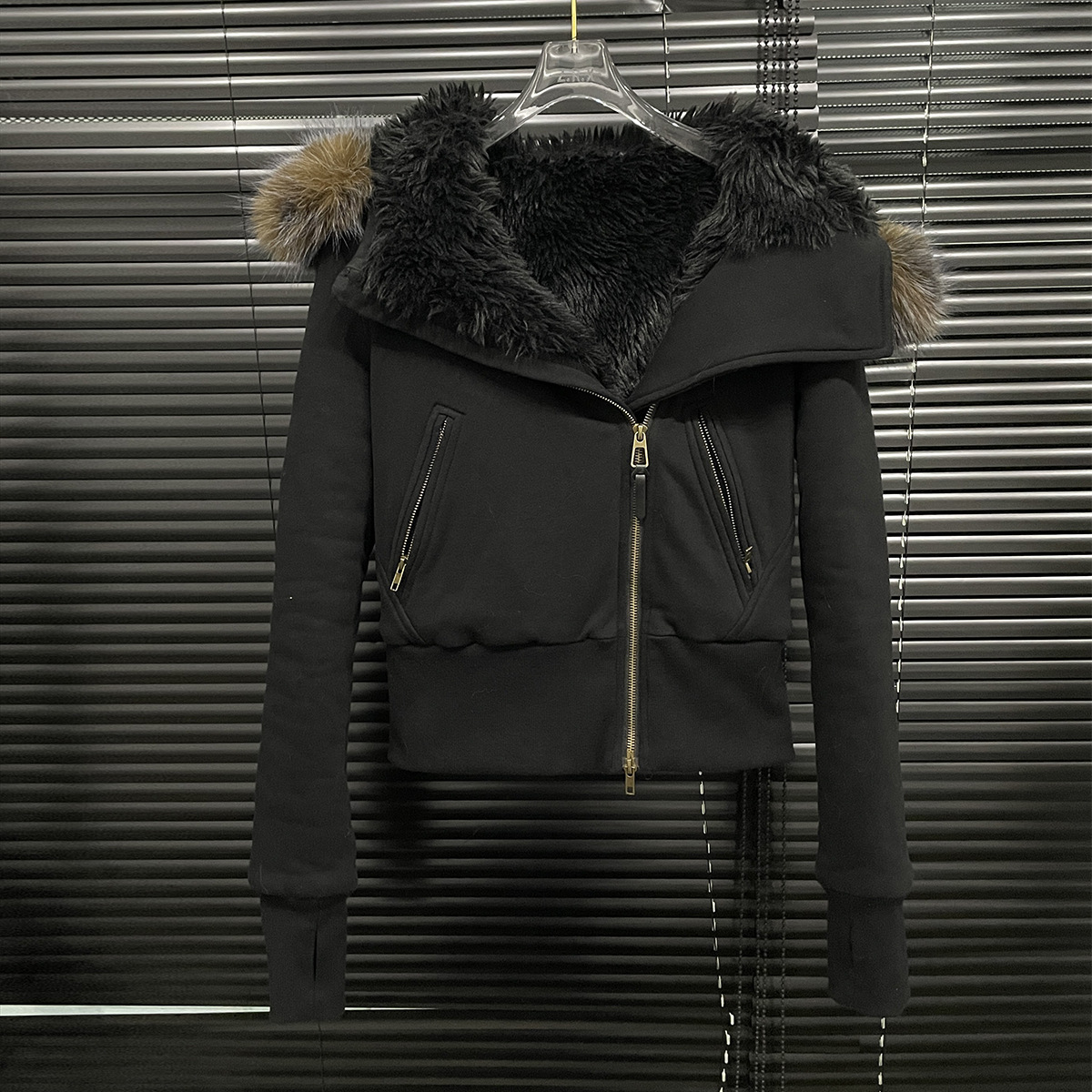 在庫あり RA***秋冬フード付きファー襟付き裏起毛ショート丈スウェットジャケットレディース着痩せ効果ジッパー付き綿入りジャケット