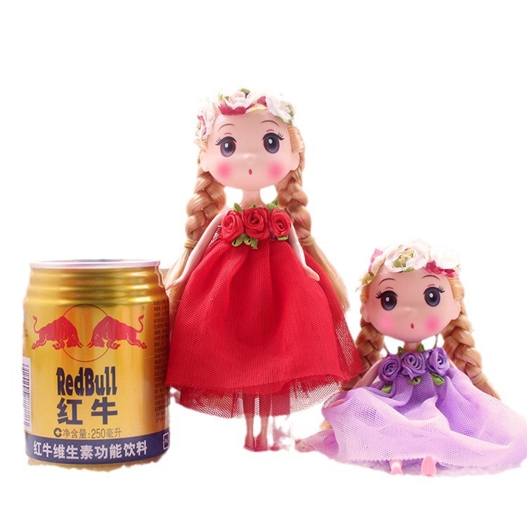 幼稚園の女の子は甘くてぼんやりしています。|undefined