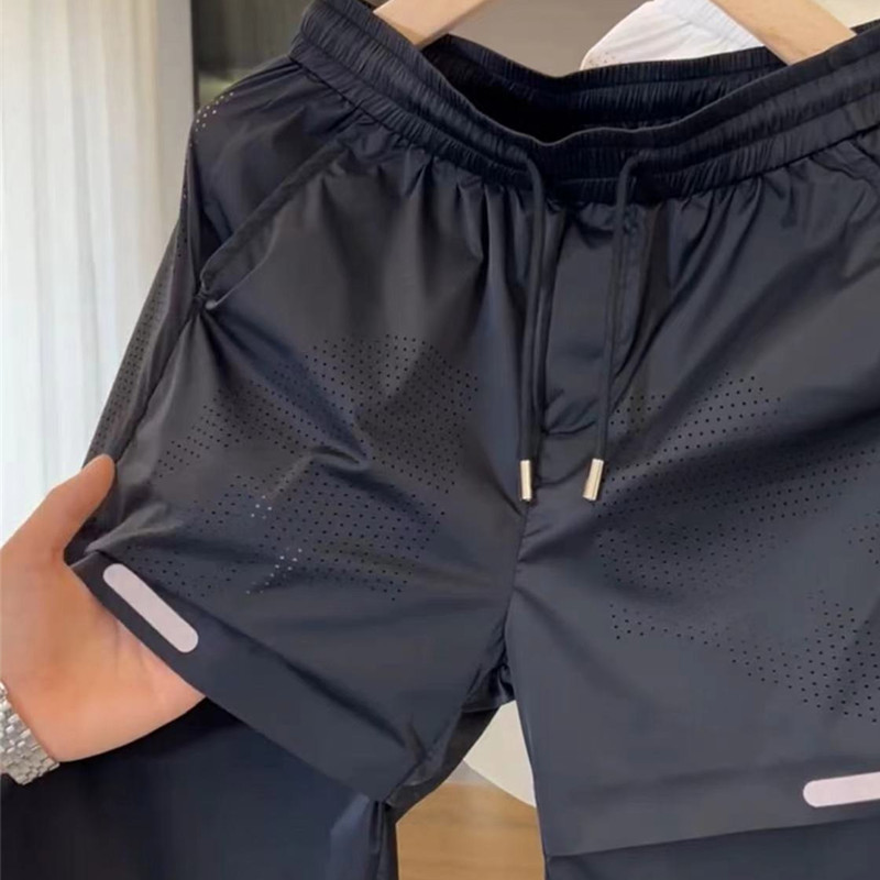 6022. Negro (pantalones cortos) de una sola pieza