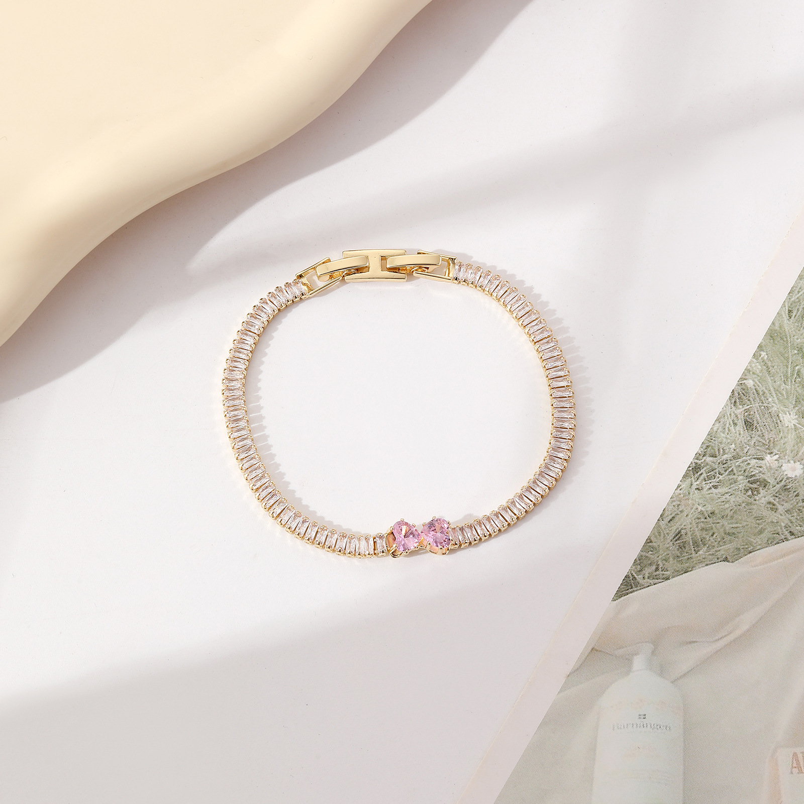 7g Weight Copper Pendant Material Zircon Inlay Material Bracelets Classification Copper Chain Material 1 Piece Quantity Casual, Daily Occasion Copper Material Heart Shape, Bow Knot Pattern Women's Gender Plating, Inlay Design Sweet Style Pink, Gold, Silver Color Copper Plating Inlay Heart Shape Bow Knot Zircon Bracelets 10