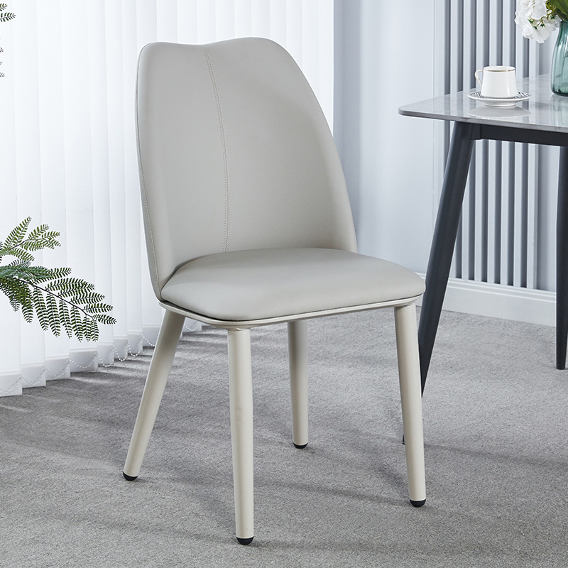 Silla de comedor de estilo italiano para uso doméstico, silla sencilla con respaldo de cuero, estilo nórdico para reuniones, mesa y silla de restaurante de hotel con respaldo alto.