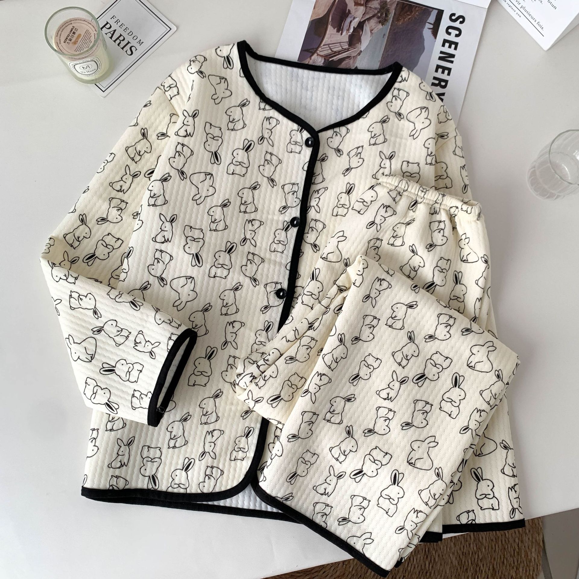 라이브 잠옷 여성의 봄과 가을 2025 새로운 긴 소매 두꺼운 공기 샌드위치 코튼 겨울 하이 엔드 홈 의류 세트