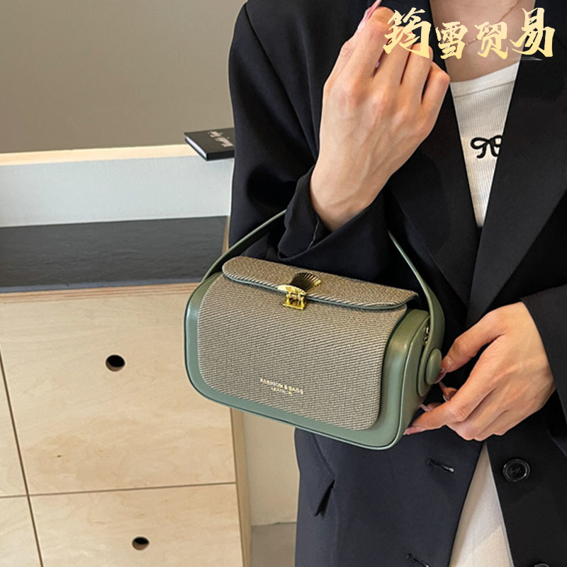Bolso de mano de moda para mujer Bolso cuadrado pequeño de todo fósforo de moda coreana 2024 Bolso de mensajero casual de sentido simple y avanzado de nicho