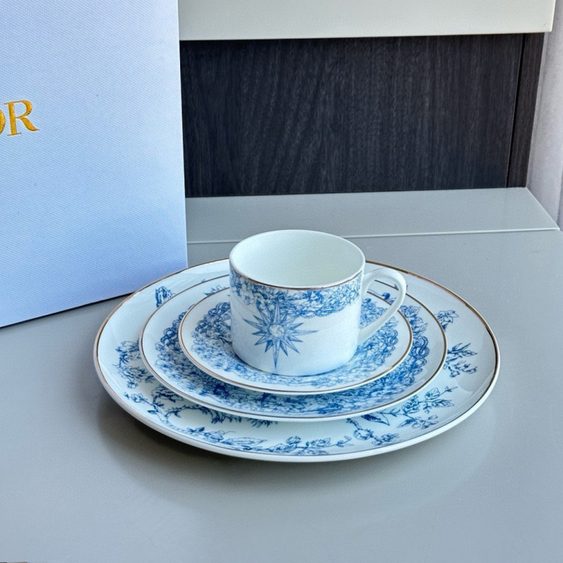 European-Style Dijia Bone China Western-Style Dinner Plates Christmas Series Infinite Dreamland Lucky Star Tableware Coffee Cup and Saucer Gift Box Set European-Style Dijia Bone China Western-Style Dinner Plates Christmas Series Infinite Dreamland Lucky Star Tableware Coffee Cup and Saucer Gift Box Set