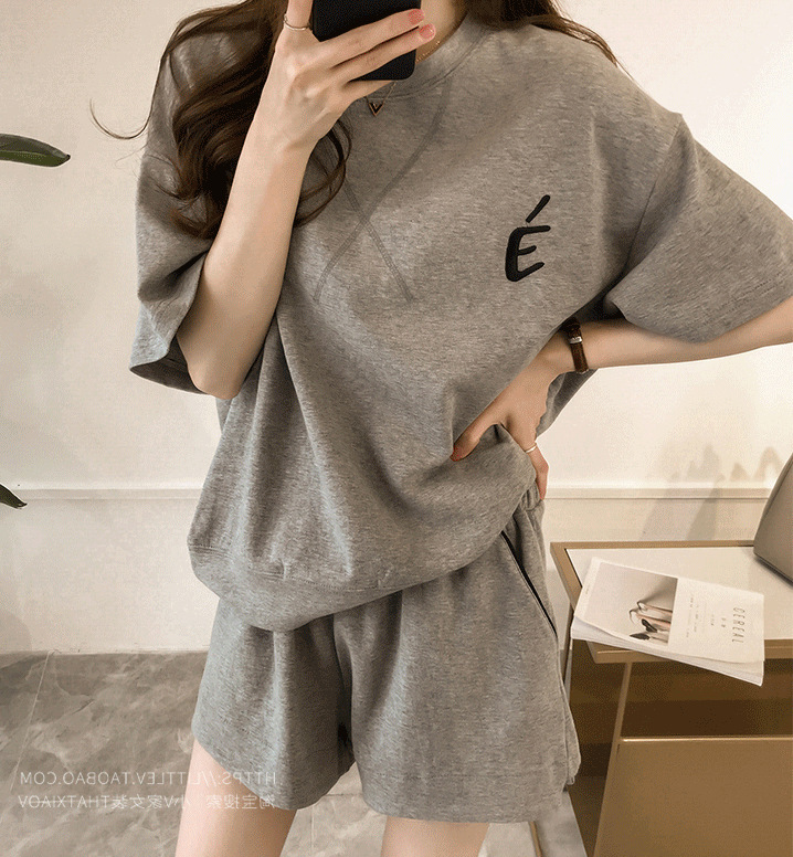 Sports Suit for Women Summer 2026 New Fashion Loose Short-Sleeved Shorts Two-Piece Set Elegant Student Casual Running Wear