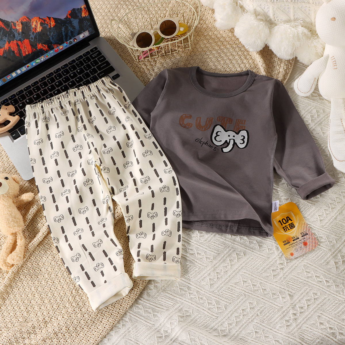 Ropa interior de algodón de primavera y otoño pijamas de cuello redondo para niños, ropa a domicilio de manga larga de dibujos animados para niños, ropa de otoño para hombres, traje de pantalones largos