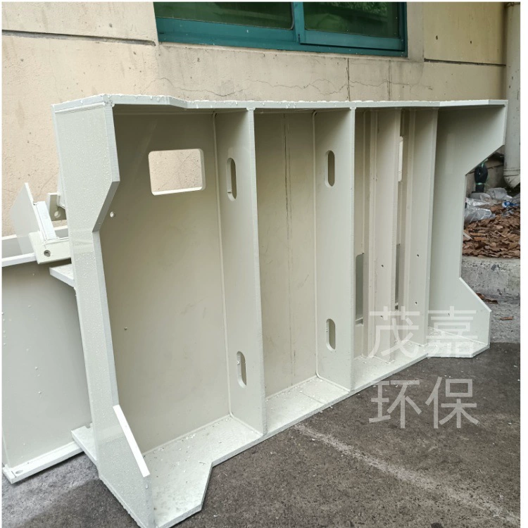 Обработка деталей из ПВХ с гравировкой, гравировка пластиковых пластин, сварка, гибка и формовка, обработка корпусов с канавками из ПВХ на заказ.