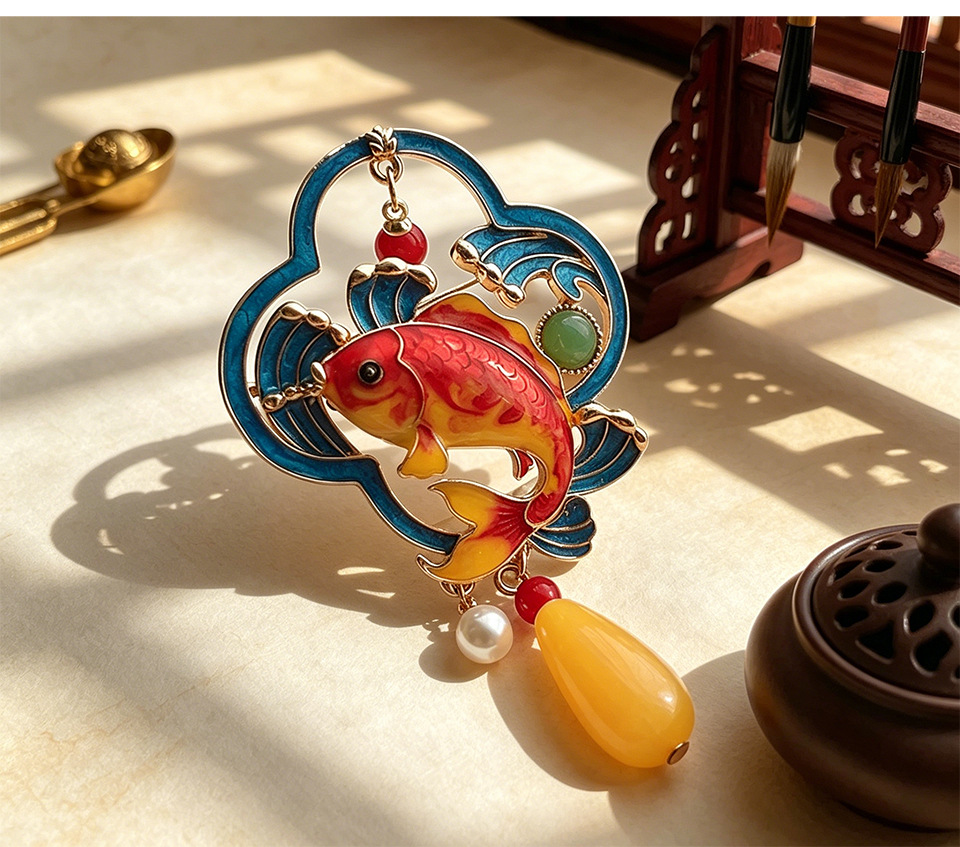 New Chinese-Style Imitation Enamel Koi Brooch, National Style Oil-Drip Imitation Jade Pin, Accessories for Qipao and Hanfu, Factory Wholesale