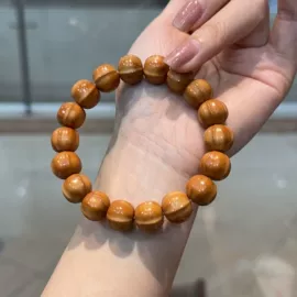 手链;挂饰挂件;戒指