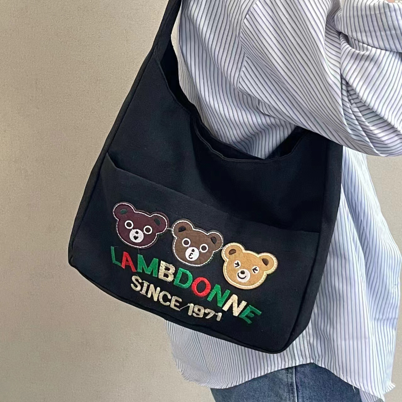 Travel canvas bag for women, single shoulder, 2023 new large-capacity student schoolbag, ins art Academy style cloth bag undefined