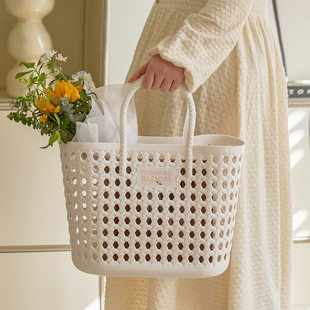 Big travel handheld plastic storage basket