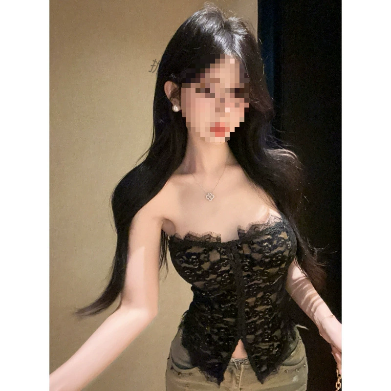 Чистая сексуальная горячая девушка темперамент короткая черная французская элегантная кружева
