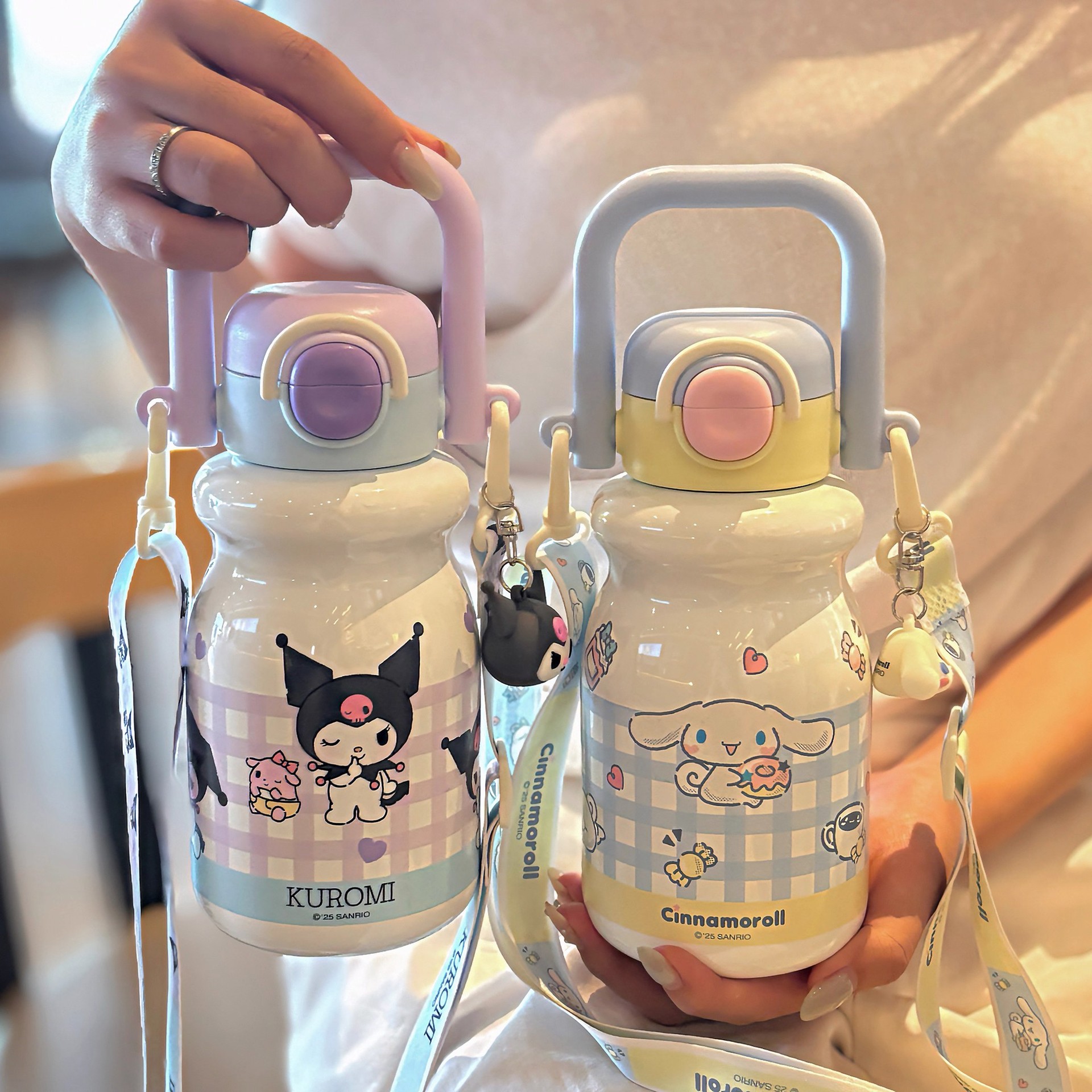 Taza de calor Kulomi para niñas escolares, taza de agua de paja de tramo inclinada especial para jardín de infantes, tetera de agua de estómago pequeño para bebés
