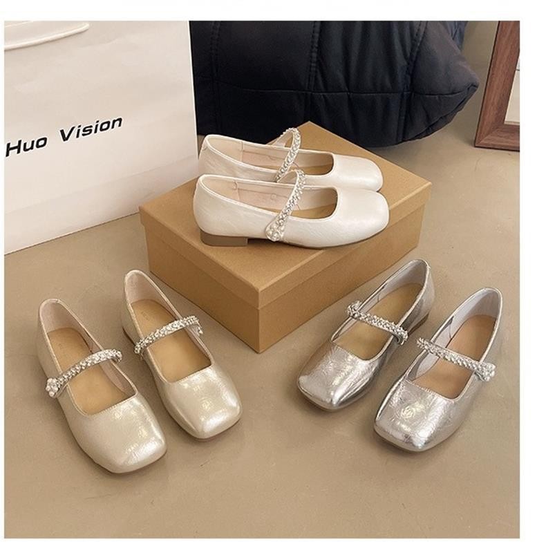 Cabeza cuadrada de verano francés 2026 zapatos de mujer nuevos zapatos de estilo poco profundo de la noche, una sola falda de una sola palabra con una sola parte plana suave