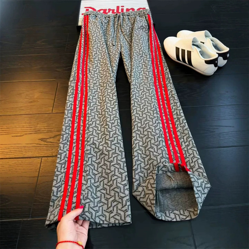 American-style retro three-stripe patterned pants, men's autumn collection, color-block striped athletic sweatpants, high-end straight-leg pants American-style retro three-stripe patterned pants, men's autumn collection, color-block striped athletic sweatpants, high-end straight-leg pants