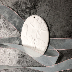 Fang Wei Gypsum Aromatic Lotus Flower Expanding Fragrance Stone Car Air Outlet Wardrobe Essential Oil Expanding Fragrance Creative Perfume Rearview Mirror