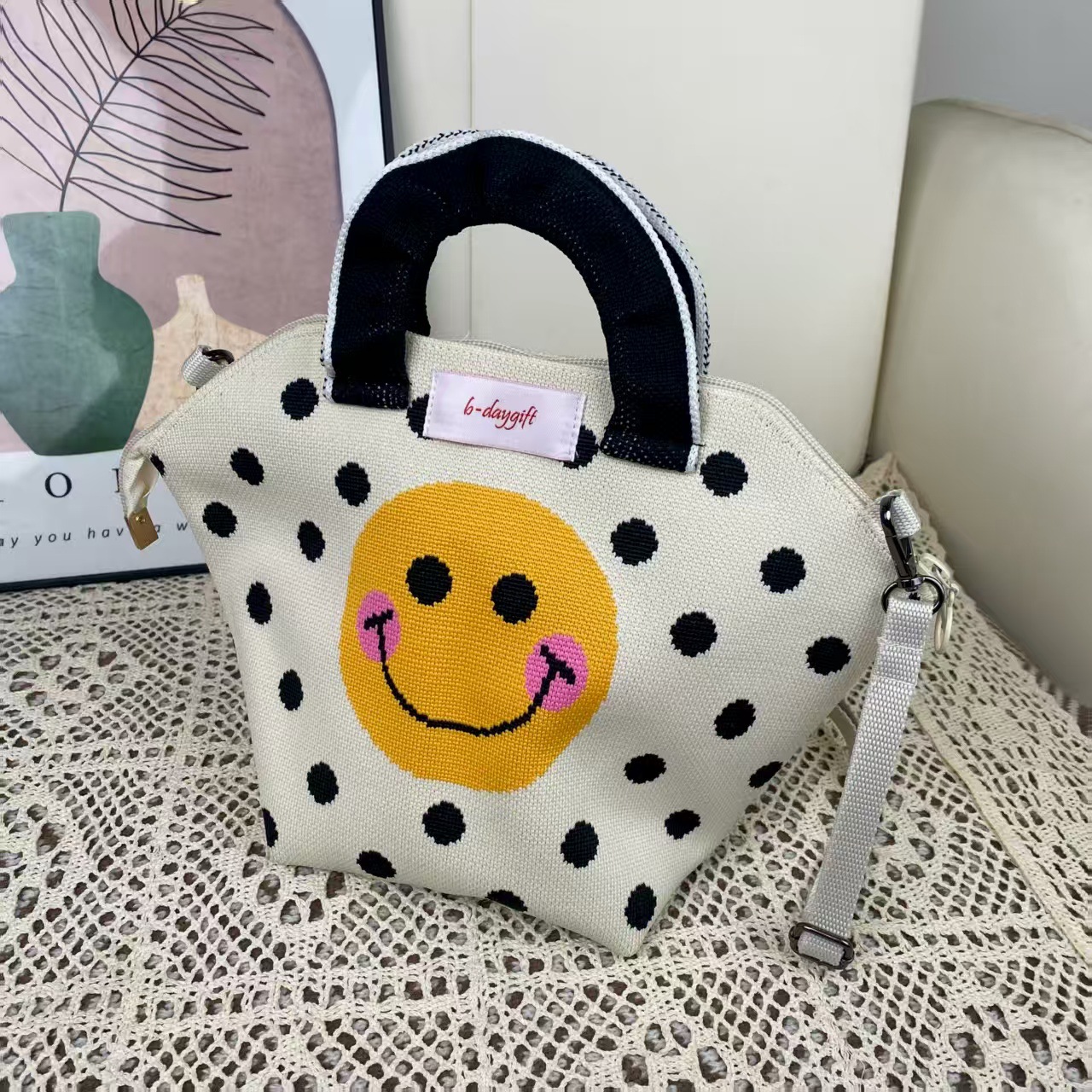 Cartoon Graphic Knit Shell Chain Strap Handbag 24