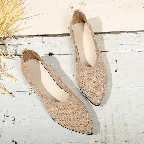 Low-cut square toe single-layer shoes for women 2024 Spring and Autumn New flat Internet celebrity milk shoes comfortable peas shoes wholesale