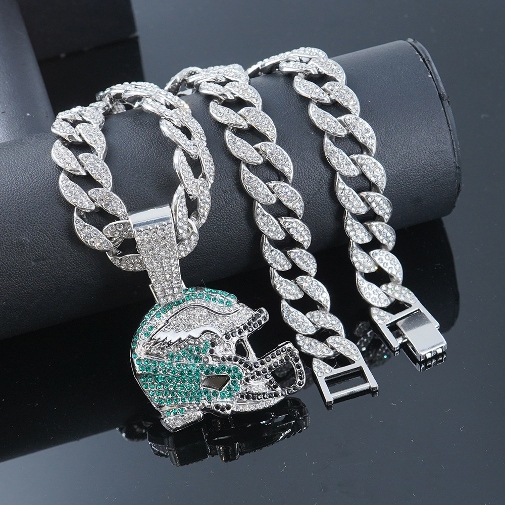 Hip Hop Cross-Border Rock Collar Deportivo Rugby Casco Super Bowl Colgante de Moda Cuba Chain Hombre