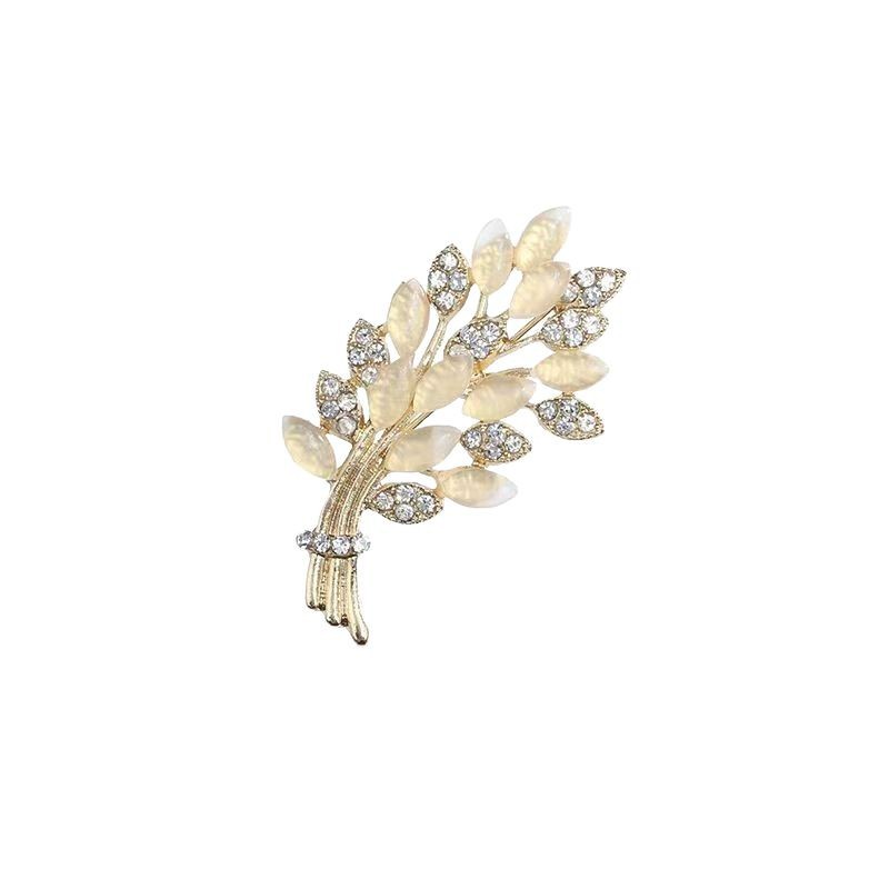 Elite sophisticated brooch