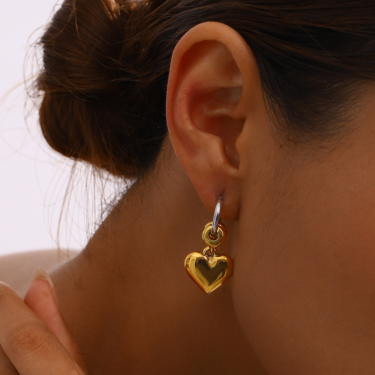 JEDING Europa y los Estados Unidos de acero inoxidable amor pendientes pendientes de aretes de titanio pendientes de acero palabras calientes transfronterizas
