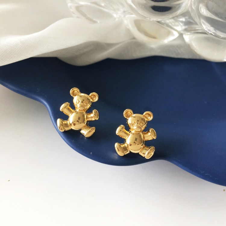 Simple Metal Three-dimensional Bear Earrings display picture 3