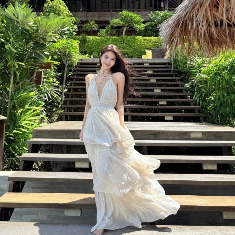 2025 New Super Fairy Seaside Venus Collar Atmosphere Bohemian dress Elegant Fairy Holiday Dress