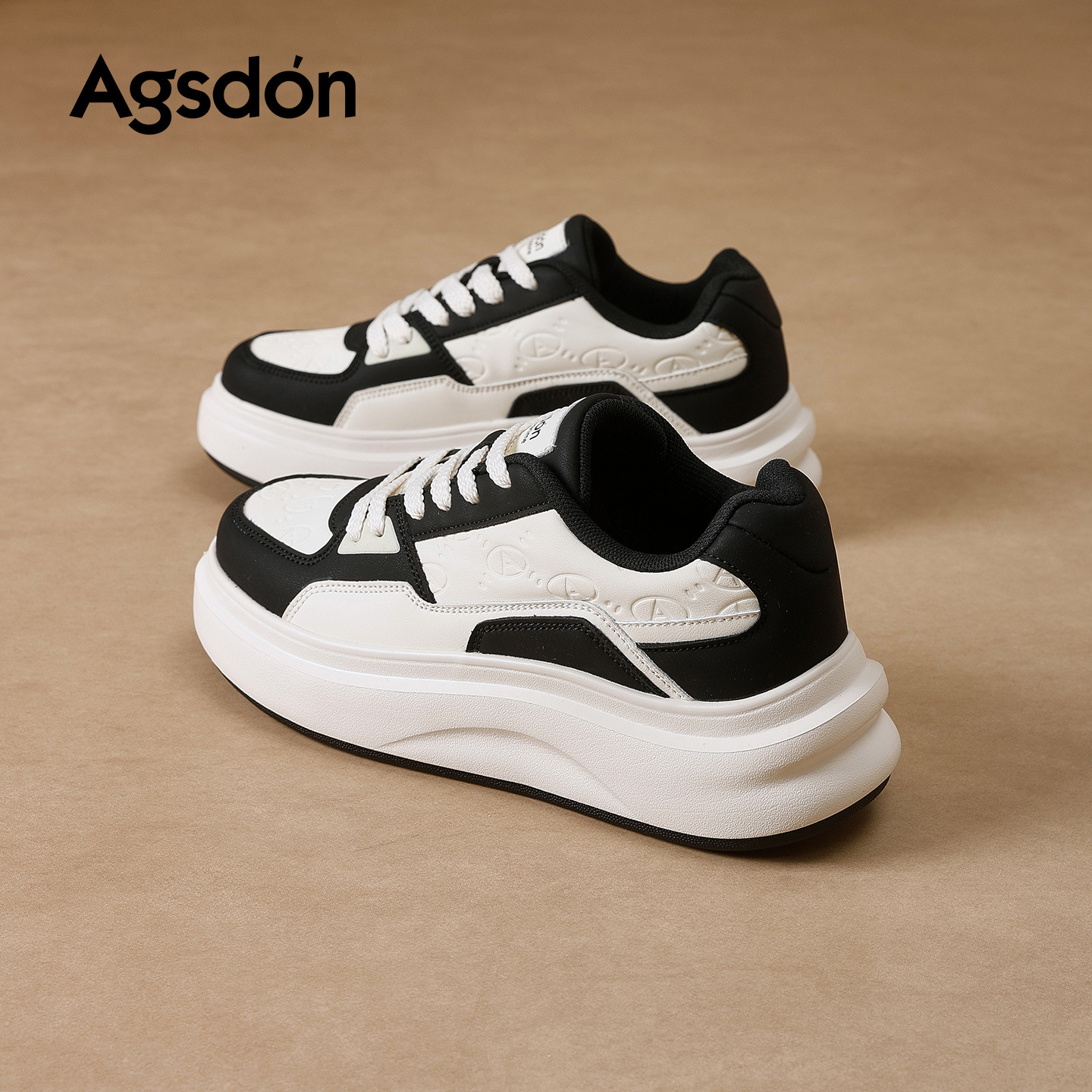 Augu Shi Deng zapatos de suela gruesa mujer 2025 nuevo invierno negro y blanco panda zapatos deportivos casuales zapatos blancos