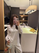 ����ɫ����ĸ���_�C�T��Ů�ļ��¿��p�݌����L�������·���ŮT
