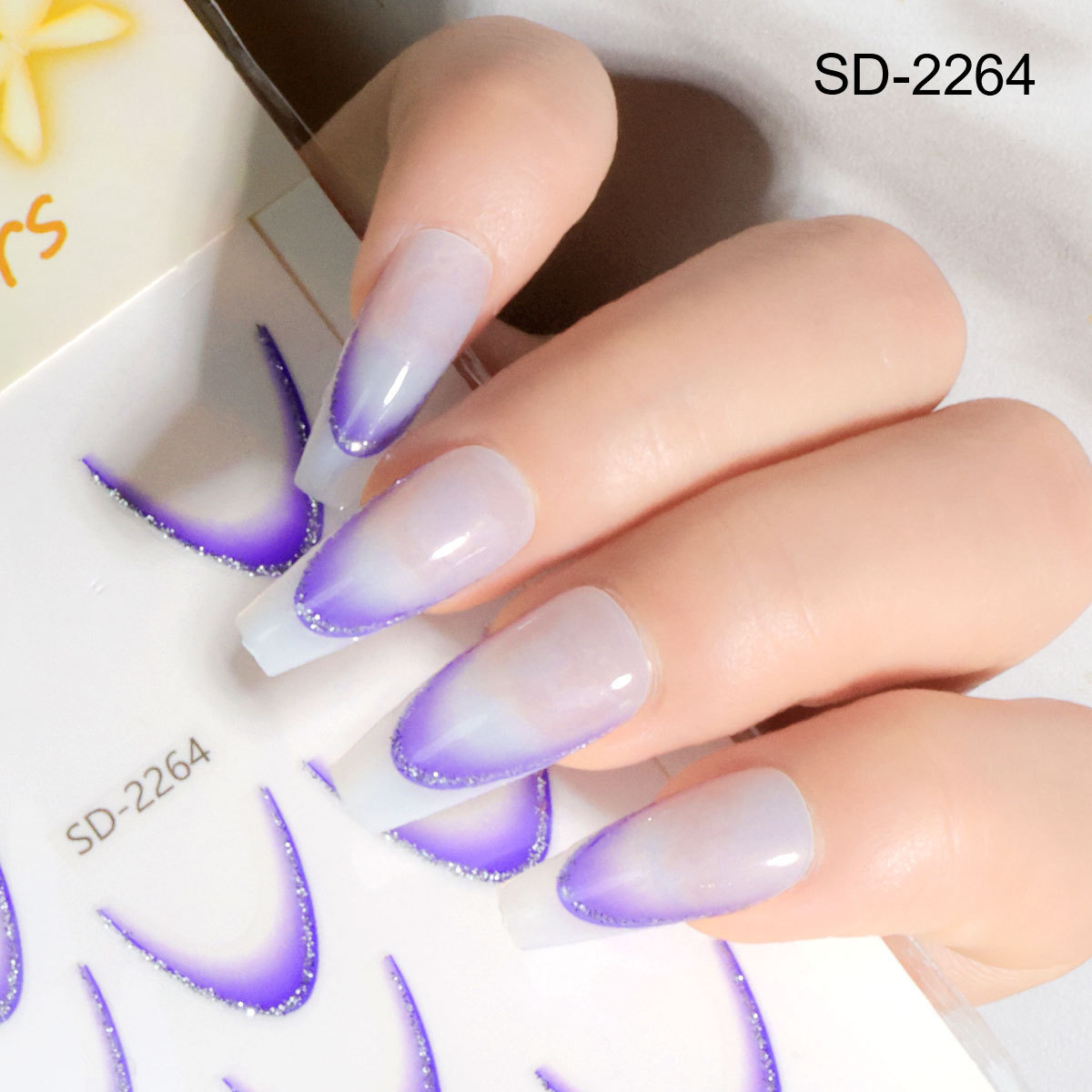 Etiqueta engomada de uñas francesa degradada de estilo explosivo transfronterizo Etiqueta engomada de accesorios de uñas de bricolaje Etiqueta engomada adhesiva INS Etiqueta engomada de uñas en stock