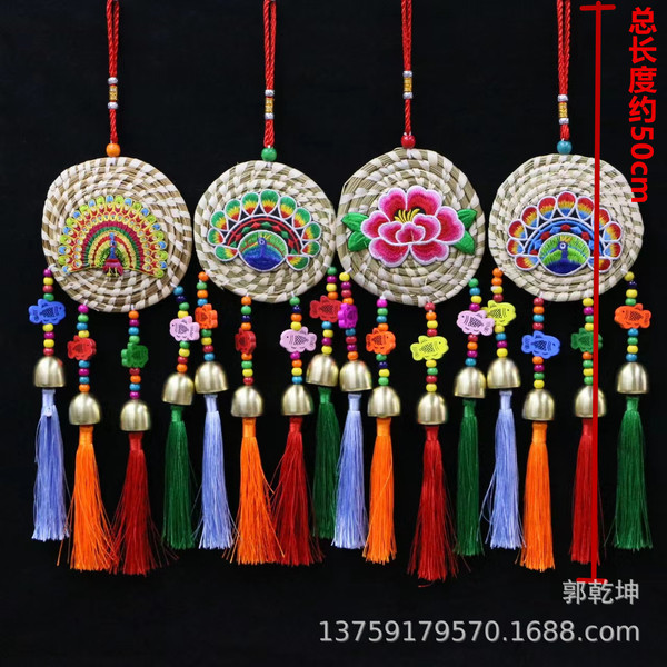 Straw woven ethnic pendant drop-shaped with tassels