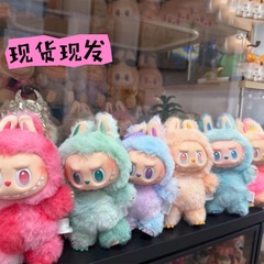 スポットバブル布第 3 世代 LABUBU ブラインドボックストレンディなマットビニール装飾品人形キーホルダーペンダント