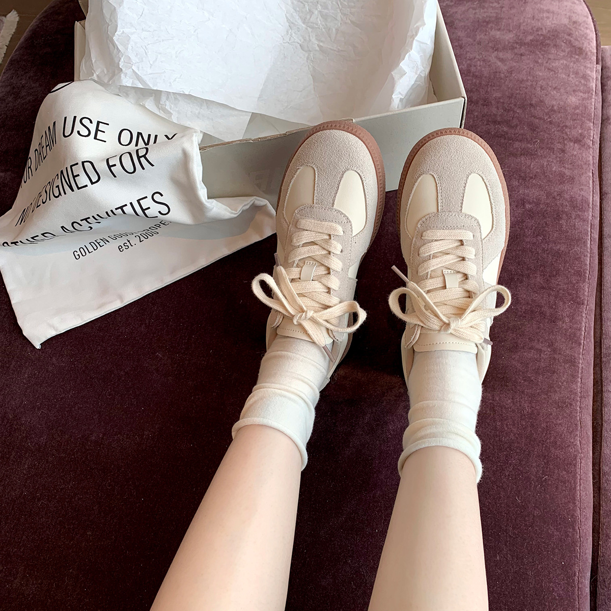 Edición de cuero de vaca en stock ~ Grape Madre con zapatos de entrenamiento de cuero auténtico de correa casual con suela gruesa zapatos blancos de skate de mujer