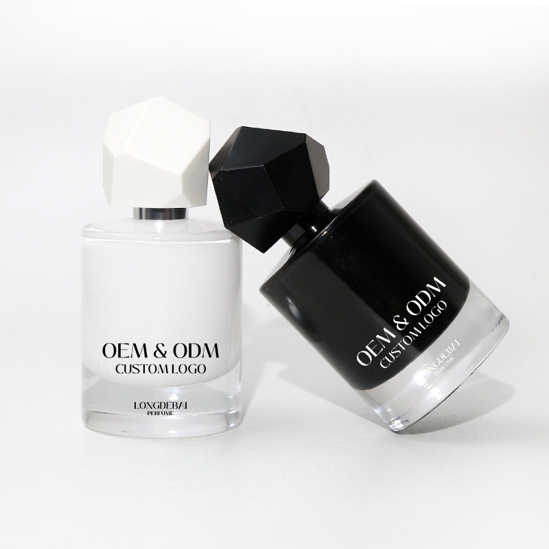 新技術内のスプレーガラス香水瓶は高級ガラス香水瓶30ml 50ml 100ml 15バヨネットを供給しています。|undefined