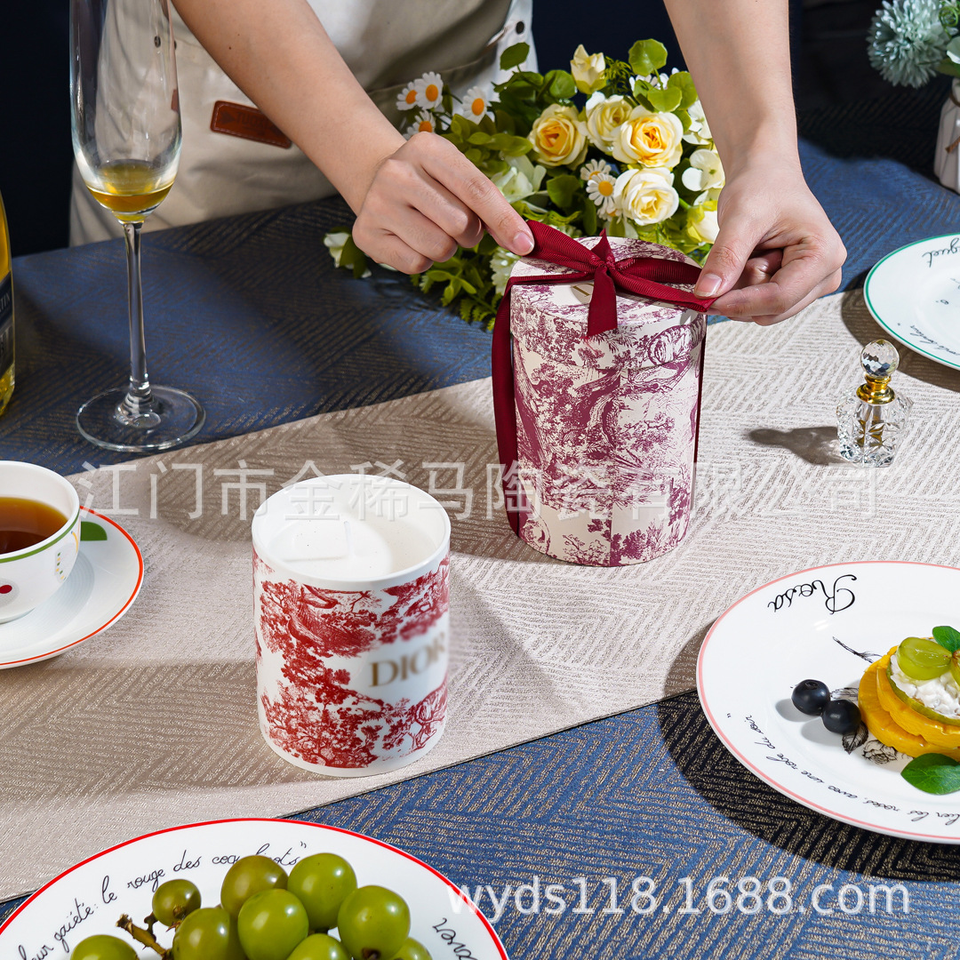 フレンチロマンチックなソイワックス椿アロマキャンドル屋内ニッチウッドディフューザーアートオーナメントフレグランスギフトボックス