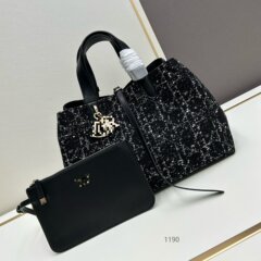 D家新款百搭通勤大容量托特包包女针织包时尚编织包袋单肩手提包