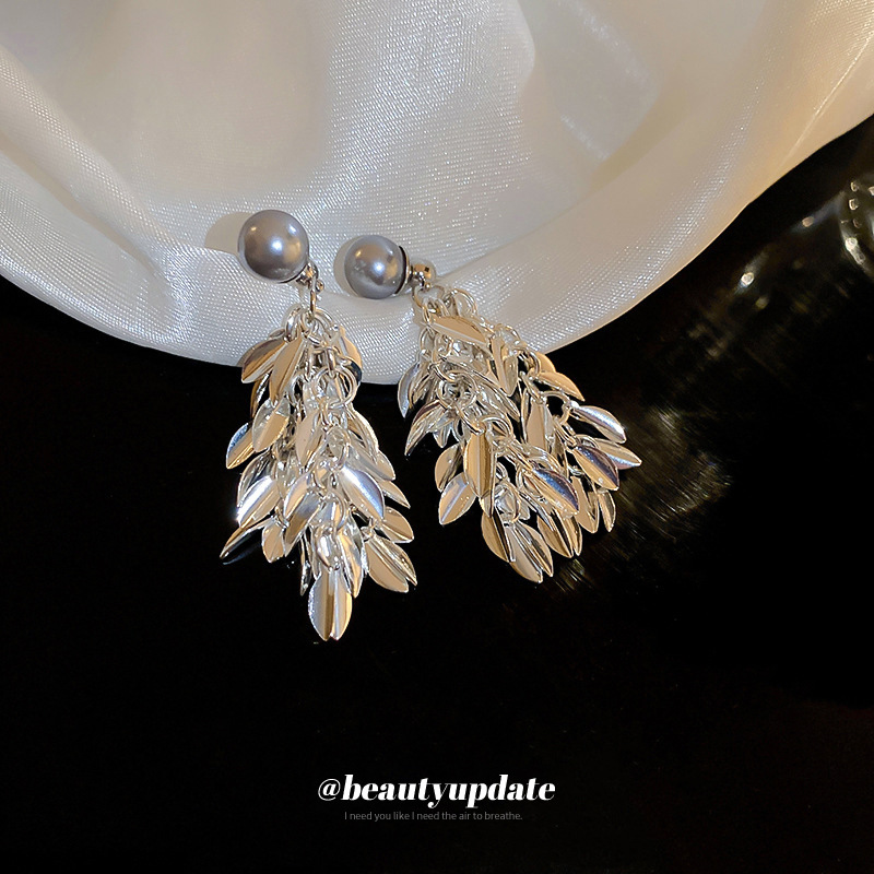 Aguja de Plata Perla hoja borla pendientes estilo frío diseño personalizado pendientes nicho versátil temperamento pendientes al por mayor