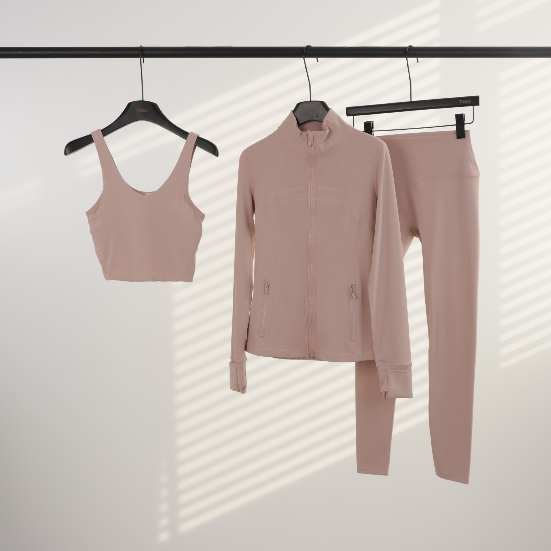 Conjunto de yoga LULU de tres piezas: chaqueta, camiseta sin mangas con cuello en U y leggings de cintura alta para mujer.