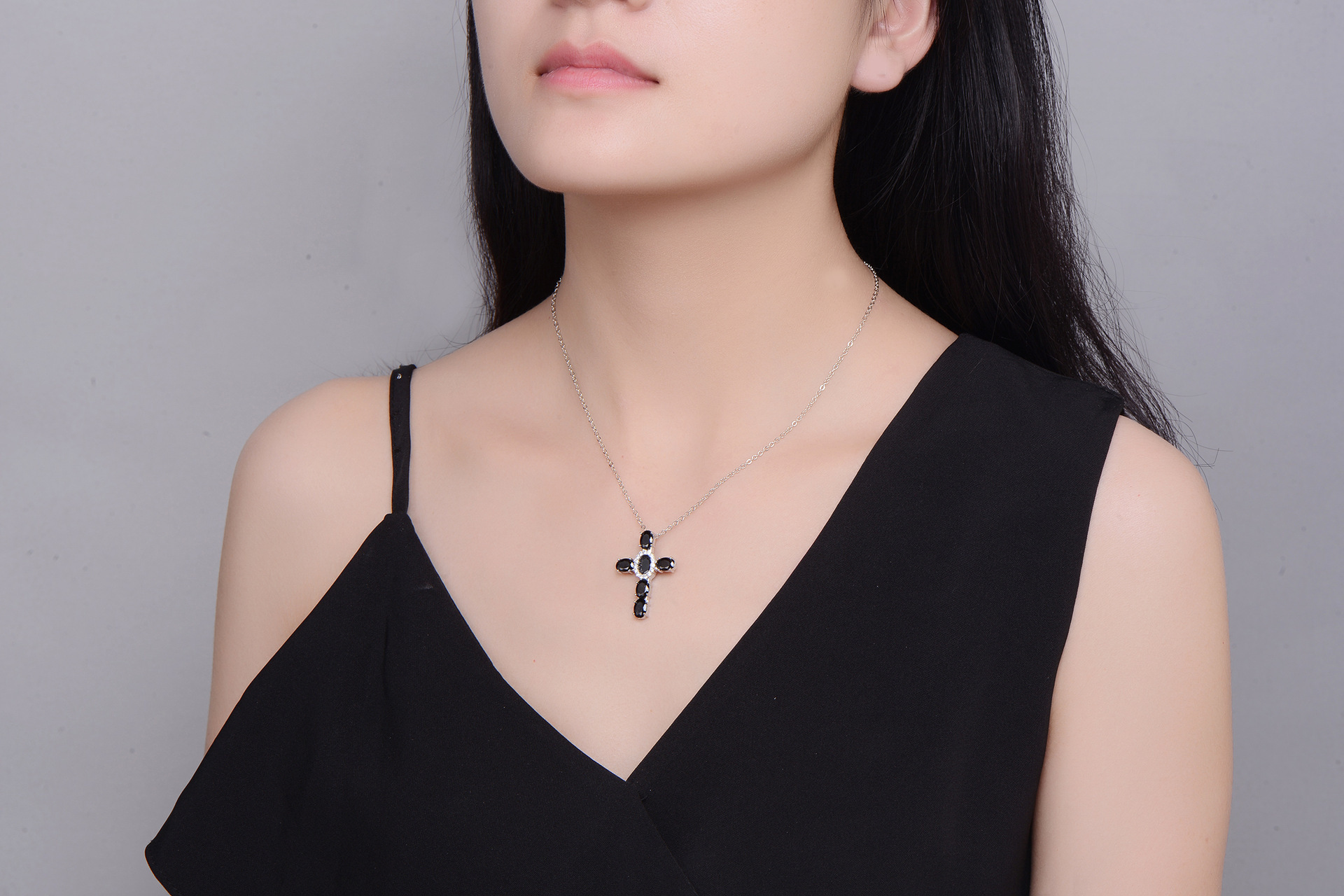 Retro Cross Copper Inlaid Zircon Pendant Necklace 1 Piece
