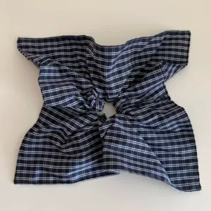 American Academy Style Plaid Fabric Square Large Intestine Hair Ring Niche Design Sense Low Pony Tail Headline 2024 New Style