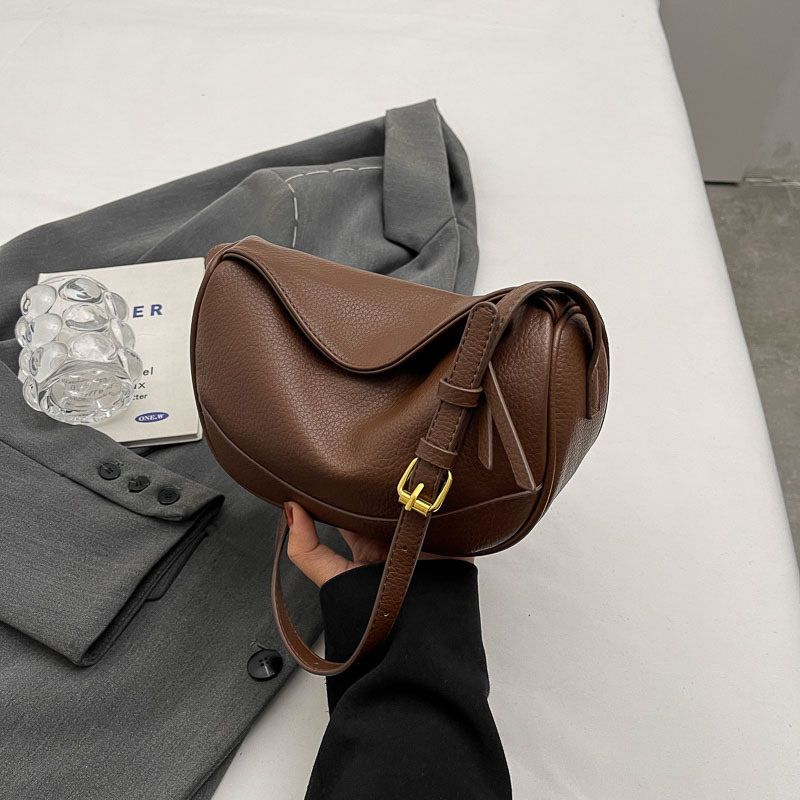 Retro Women's Shoulder Bag Solid Colour Versatile Crossbody Bag_voghion.com