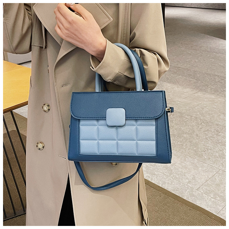 Women's Medium Pu Leather Color Block Classic Style Square Zipper Handbag display picture 4