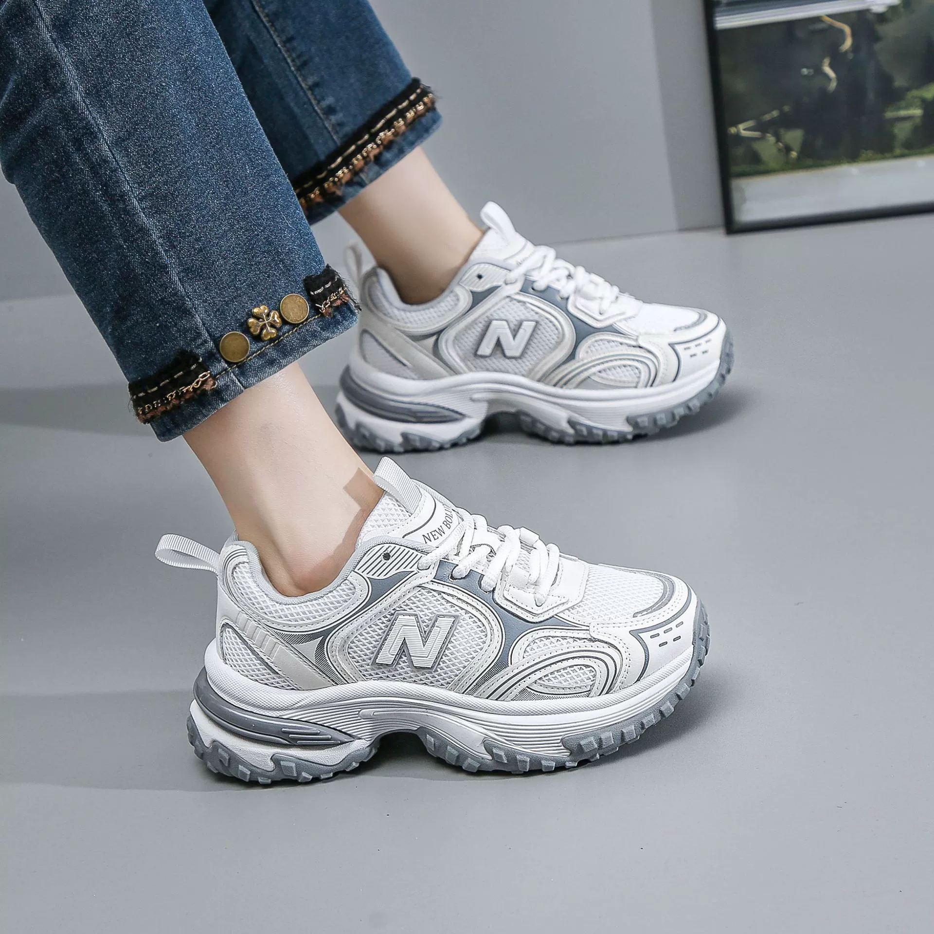 MBL819 Новые 2025 дышащие, универсальные кроссовки в стиле dad shoes, износостойкие, нескользящие