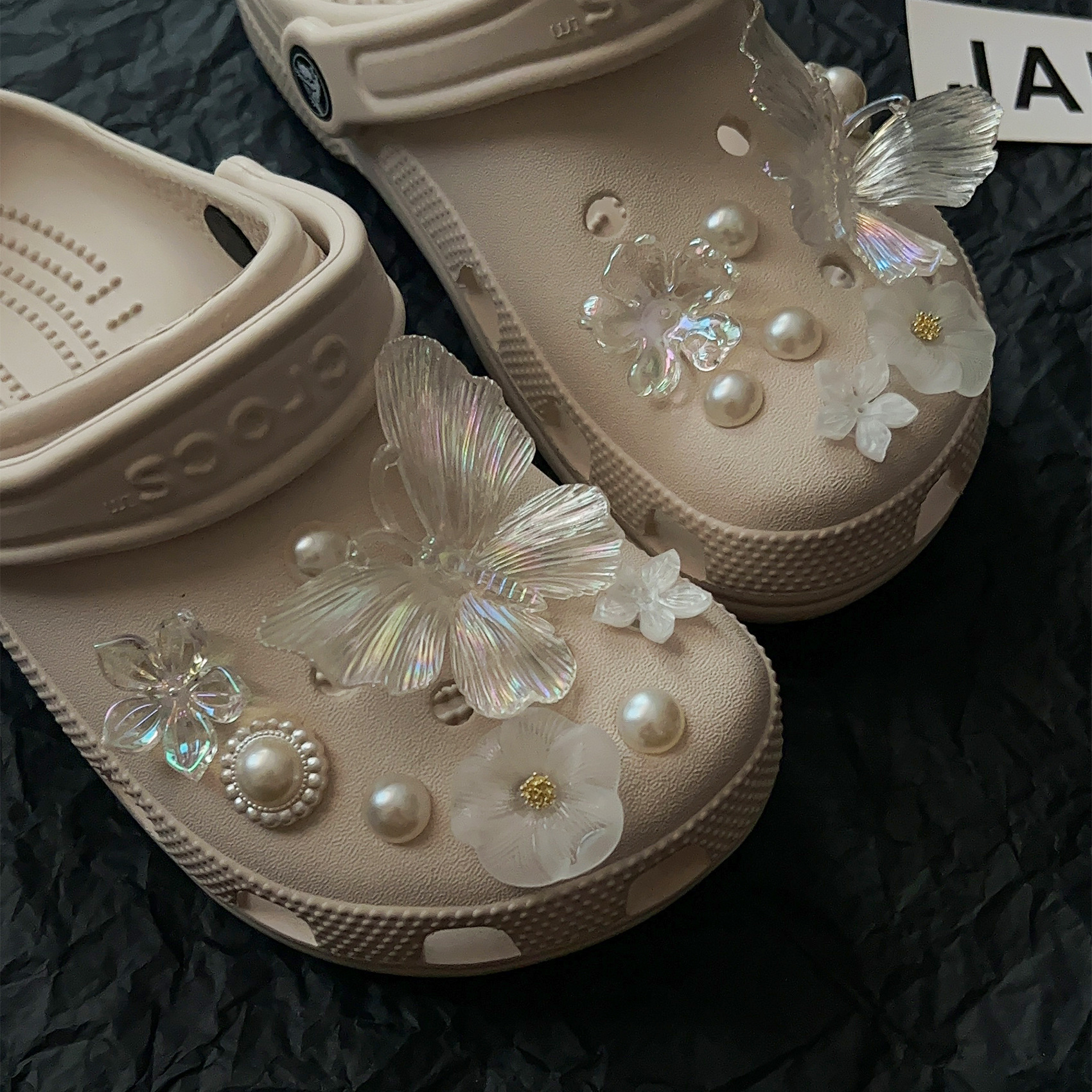 洞洞鞋配饰diy水晶花朵蝴蝶拖鞋鞋花适配卡洛驰洞洞鞋配饰女装饰