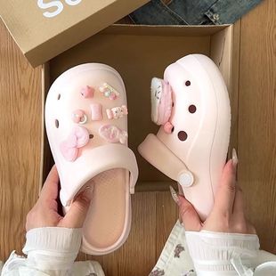 Thick-Soled Height-Increasing Cute Cartoon Kt Cat Hole Shoes for Women 2025 Summer Fashion Outer Wear Comfortable Toe-Toe Slippers for Women