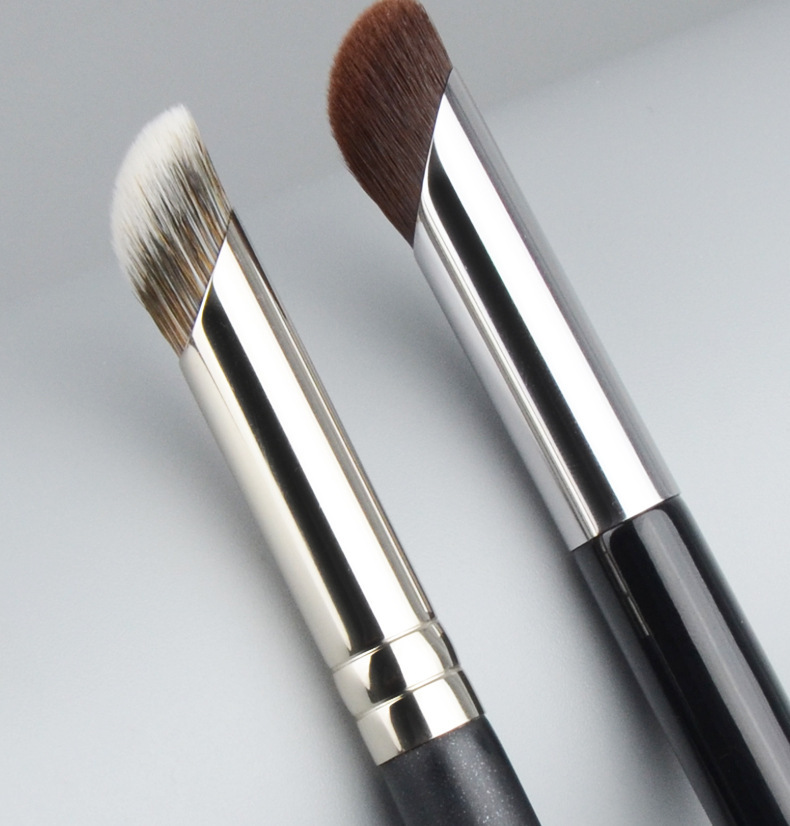 Magic Finger Concealer brush, Blending Brush, Finger Pad Brush, Flat Round Eyeshadow brush, Traceless Finger Pad Concealer brush undefined